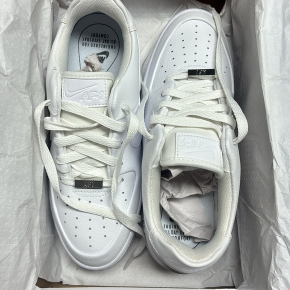 Nike Air Force 1 Sage Low - Picture 3 of 3